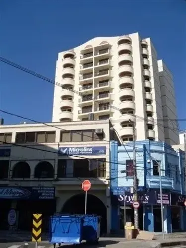 Apartamento para locação no Centro de Sorocaba-SP: 3 quartos, 1 suíte, 3 salas, 4 banheiro