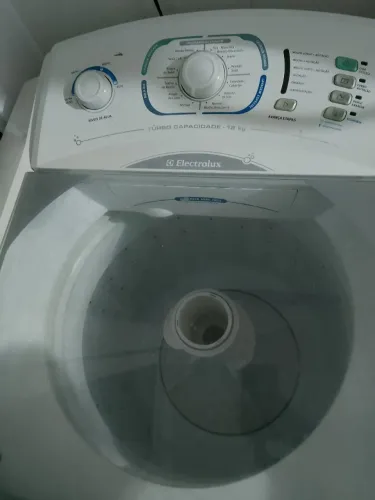 Maquina de lavar roupa Eletrolux 