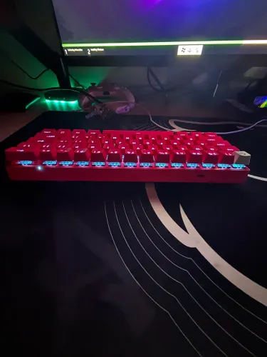 Teclado Sem Fio Mecânico Gamer Logitech G PRO X 60 Lightspeed, RGB, Rosa Magenta