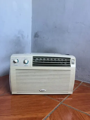 Ar-condicionado de janela - Consul 7.500Btus / (110/220v)
