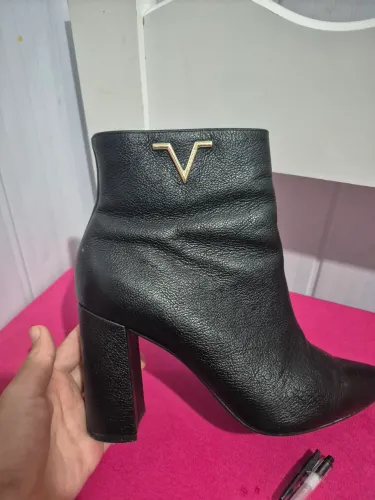 Bota Feminina Cano Medio Salto Grosso Preta Via Marte