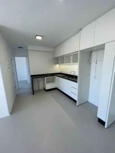 Apartamento para Alugar 2 Quartos (1 Suíte) | Bairro Ipiranga - São José/SC