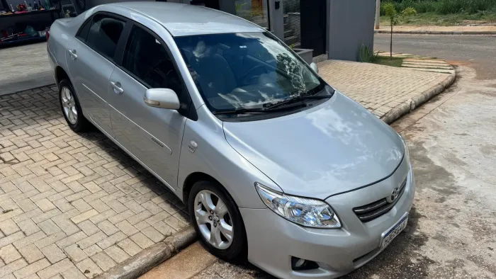 Toyota Corolla GLI 1.8 Flex 16V Mec. 2011