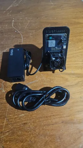 Mini Mineradora Bitcoin Bitaxe 601 PlebSource (Completa com Fonte 5V 6A)