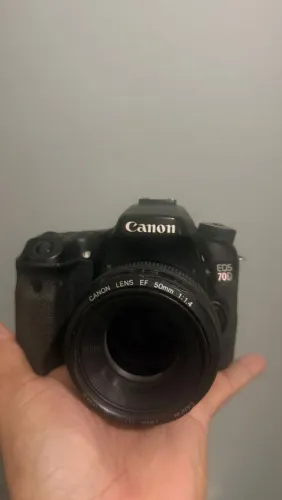 Câmera Canon 70D