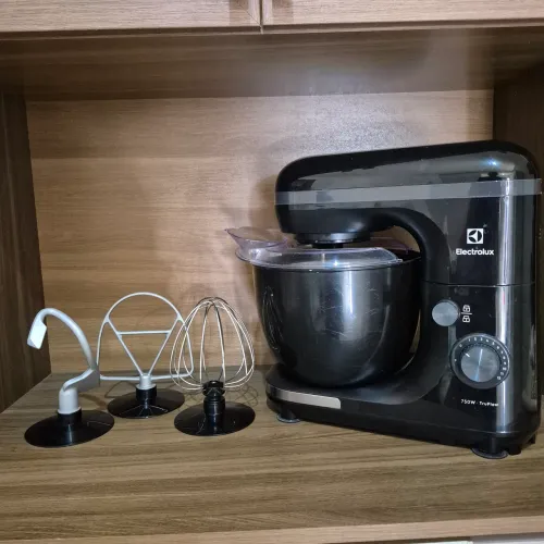 Batedeira planetária 5L Eletrolux