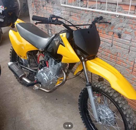 MOTO PARA TRILHA