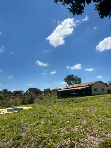 SÍTIO À VENDA - REGIÃO DE ARAÚJOS | PRÓXIMO A NOVA SERRANA/PERDIGÃO !!