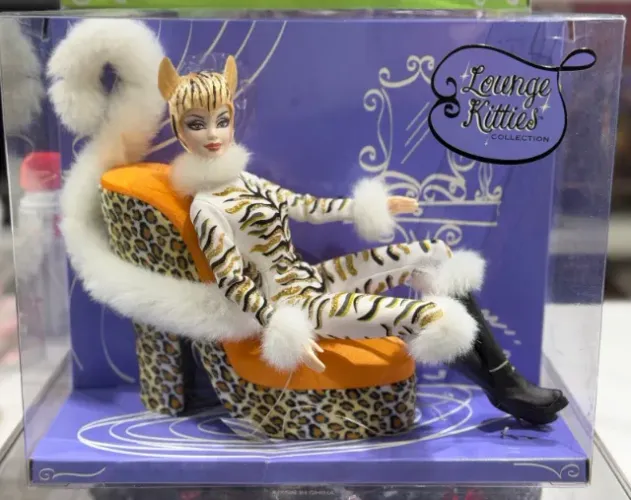 BARBIE COLLECTOR LOUNGE KITTIES - TIGER