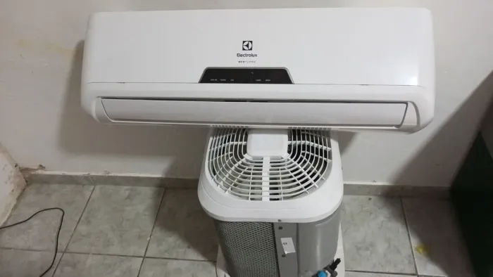 Vendo ar condicionado de 9 mil BTUs