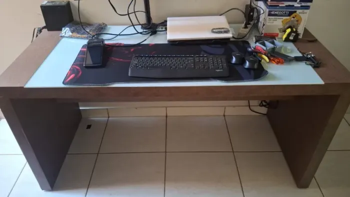 MESA PARA ESCRITÓRIO 1,55 X 0,65