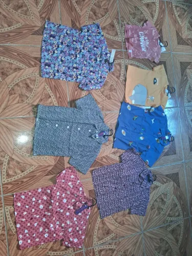 Lote de roupas infantis nova com 31 peças