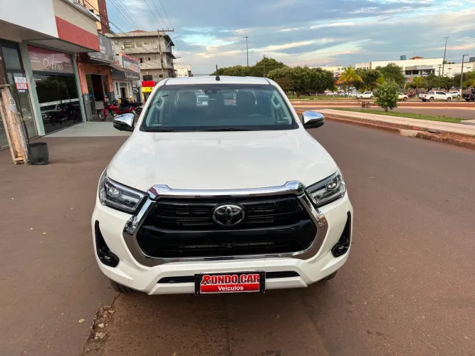 Toyota Hilux CD SRX 4X4 2.8 TDI 16V Diesel Aut. 2022