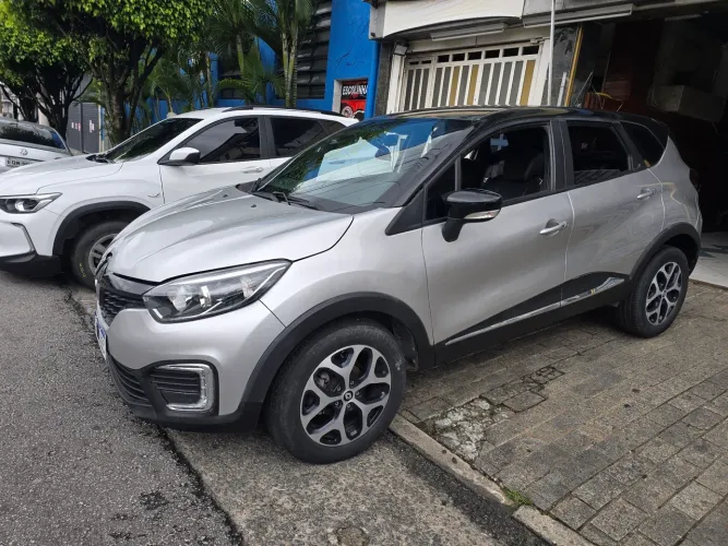 Renault Captur Intense 1.3 TB 16V Flex 5P AUT 2023
