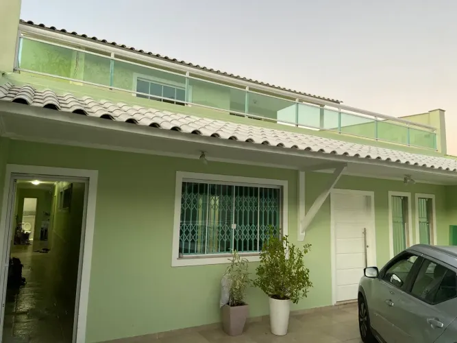 Casa para venda tem 230 metros quadrados com 5 quartos