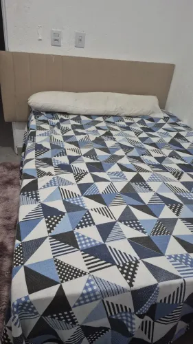 Cama box baú e colchão junto