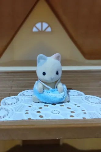 Sylvanian families vintage Whiskers cat