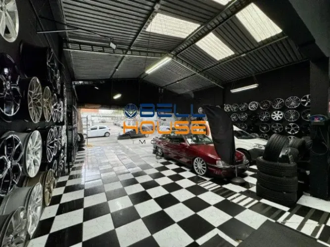 Salão para Venda e Locação 428m², 2 banheiros e 1 cozinha - Jardim, Santo André, SP