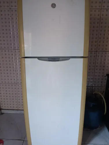 Geladeira estragada