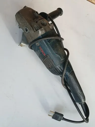 Esmerilhadeira Bosch 7 polegadas 220 Volts 2200 Watts usada com induzido e bobina novos