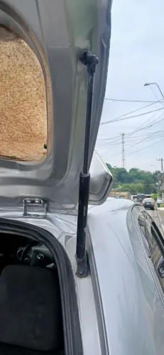 Amortecedor porta malas etios 2013