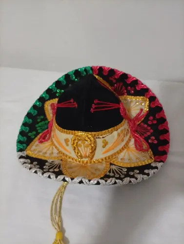 Sombreiro/ Chapéu Mexicano marca Pigalle para Decoração de Parede