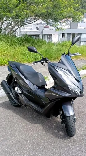 Honda PCX 160 2024 - 9 mil km - Revisões em Concessionária