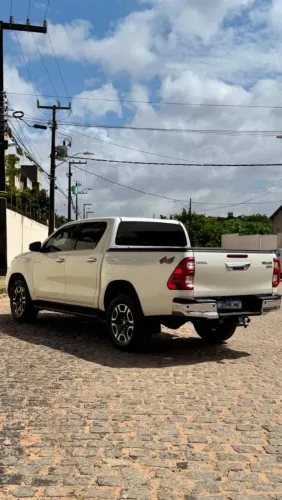 Toyota Hilux CD SRX 4X4 2.8 TDI 16V Diesel Aut. 2022