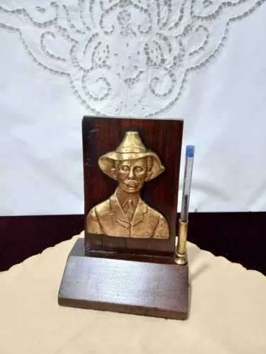 Antigo Porta Caneta Com Placa De Santos Dumont De Bronze