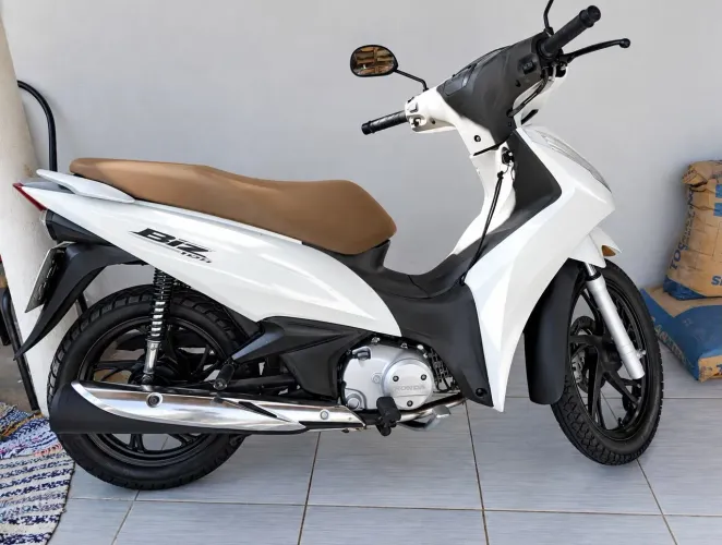 Vende-se esta moto