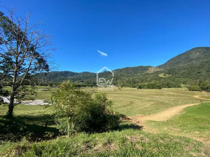 Chácara com Área Total de 40.000m² em Jaraguá do Sul, SC