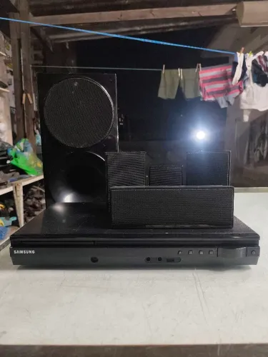 Home Theater HT-E4500K Samsung