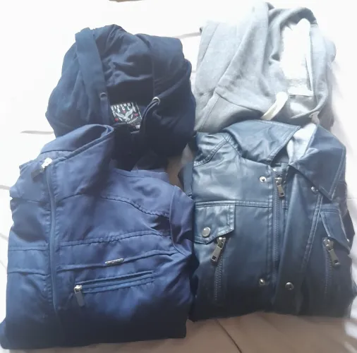 Lote de 4 Peças: 2 Jaquetas Com Zíper e 2 Moletons Tamanho G Precinho Promo Oferta Queima