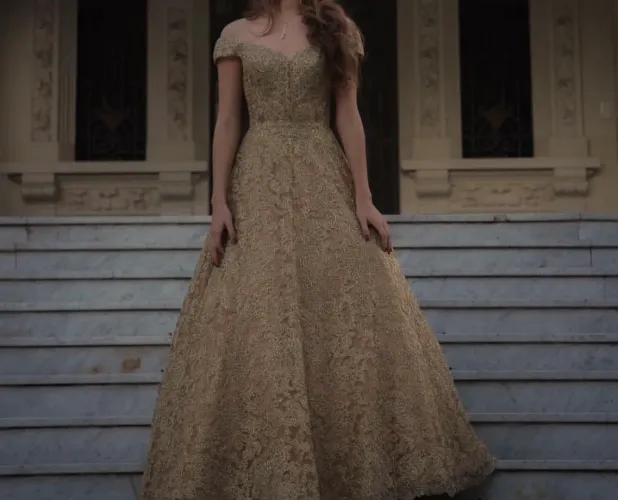 Vestido Dourado Sherri Hill