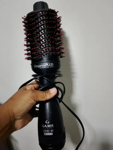 Vendi uma escova de cabelo