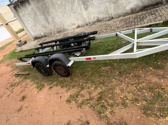 reboque para barco dois eixos