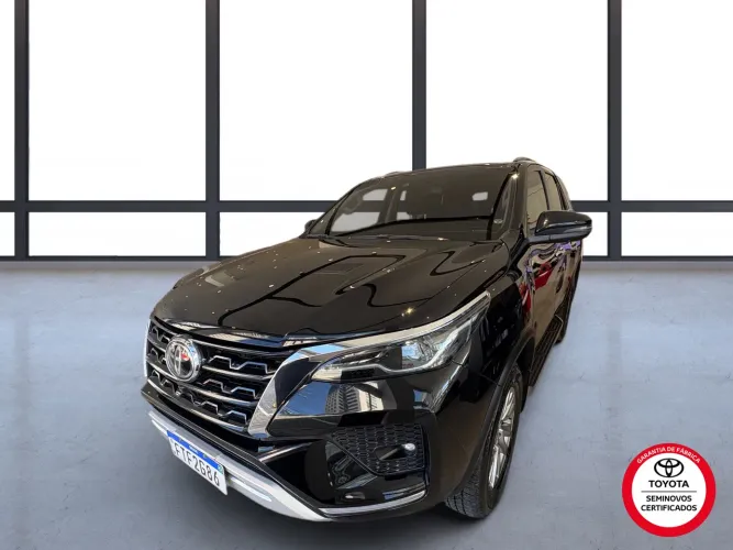Toyota Hilux SW4 SRX 4X4 2.8 TDI 16V Dies. Aut. 2023
