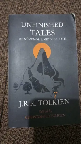 Unfinished Tales Of Nunenor & Middle Earth (inglês)