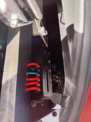 Som automotivo montado a pouco tempo estado de novo