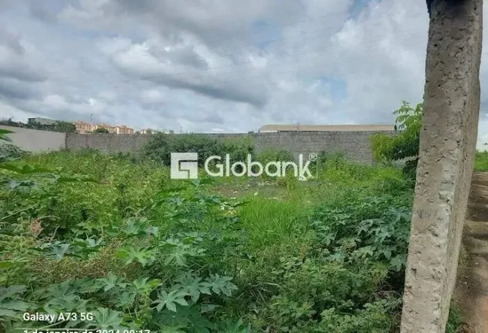 Lote à venda em Jardim Panorama com 600m².