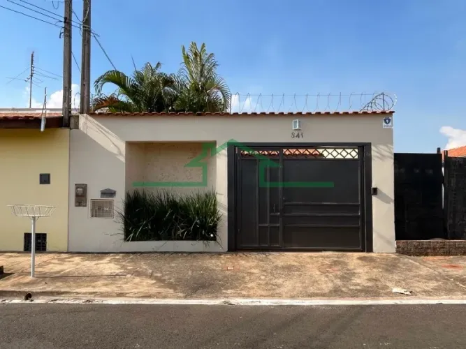 Casas - ÁGUA BRANCA