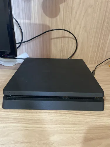 PS4 Slim 1TB + Controle + 3 Jogos