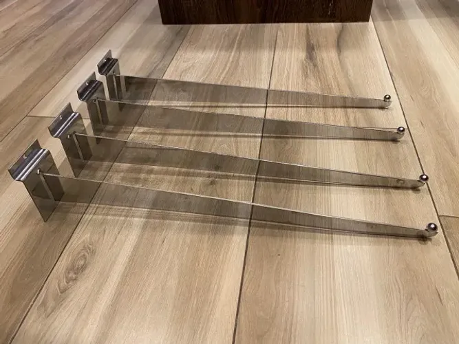 Gancho pato com bolinha cromado para painel canaletado