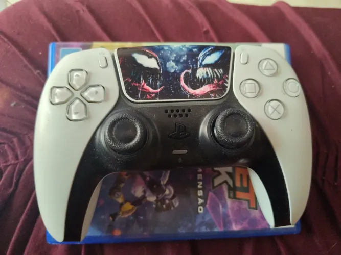Manete e jogo de ps5 