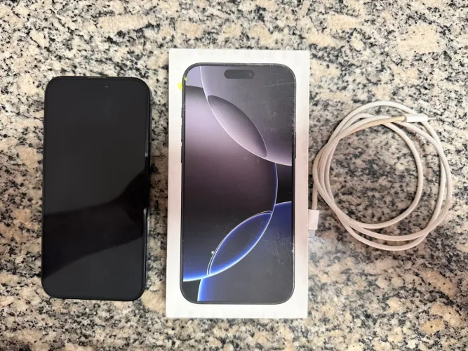 iPhone 16 Pro Max