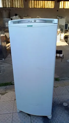 Freezer vertical Consul 