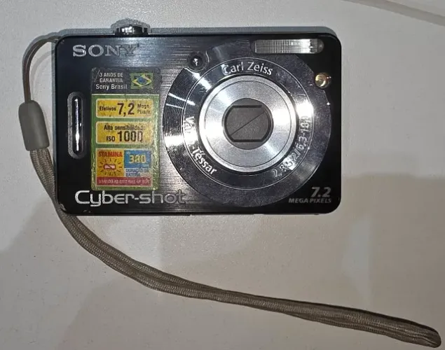 Cyber-shot Sony 7.2 mega pixels