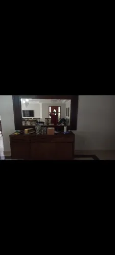 Espelho e aparador