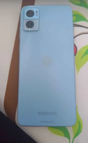 Moto e22 