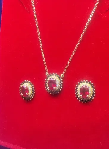 Conjunto Colar Peso 3.81 Gramas 45 Cm Fio 1 mm Pingente 13 mm x11 mm Brincos Peso 4.71 Gr